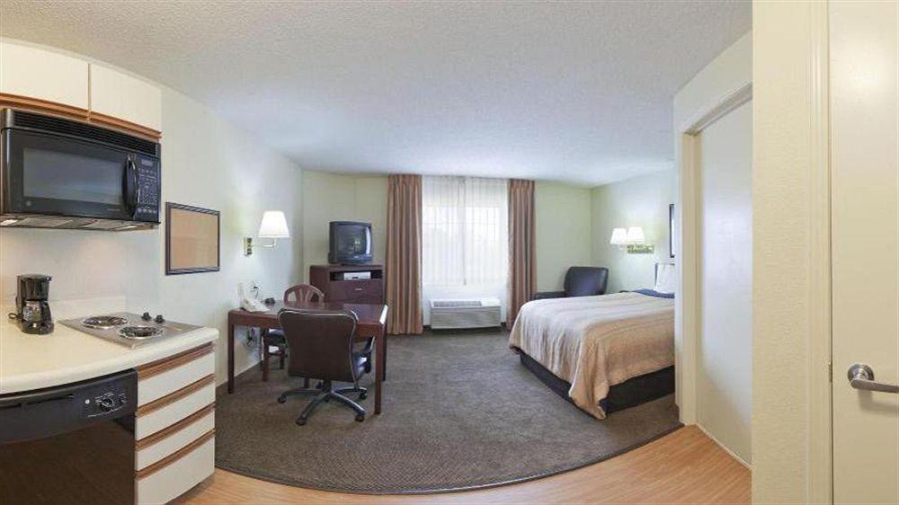 Mainstay Suites Chicago Hoffman Estates Exterior photo